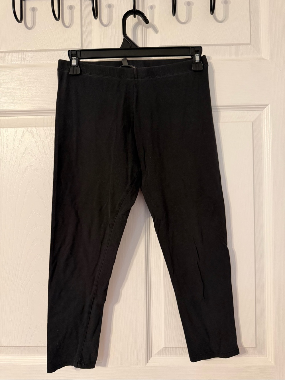 Victoria's Secret Black Capri Stretch Pants